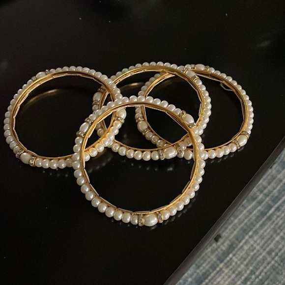 Bracelets - Picture 2 of 3